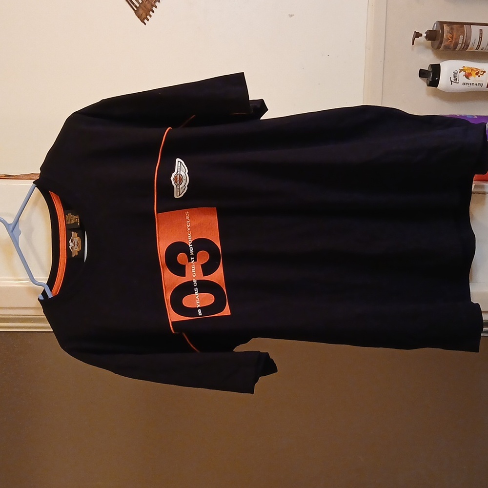 Harley-Davidson Black Tee with Bold Orange Design. Mens Sz XL